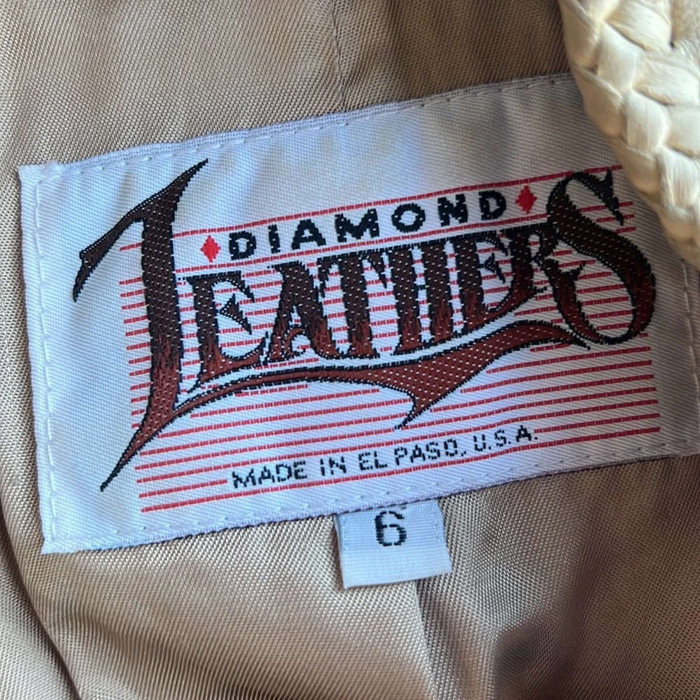 Diamond Leathers Hand-Beaded, Western Style, Fringe Vest!!! Sz 6 - Picture 5 of 6